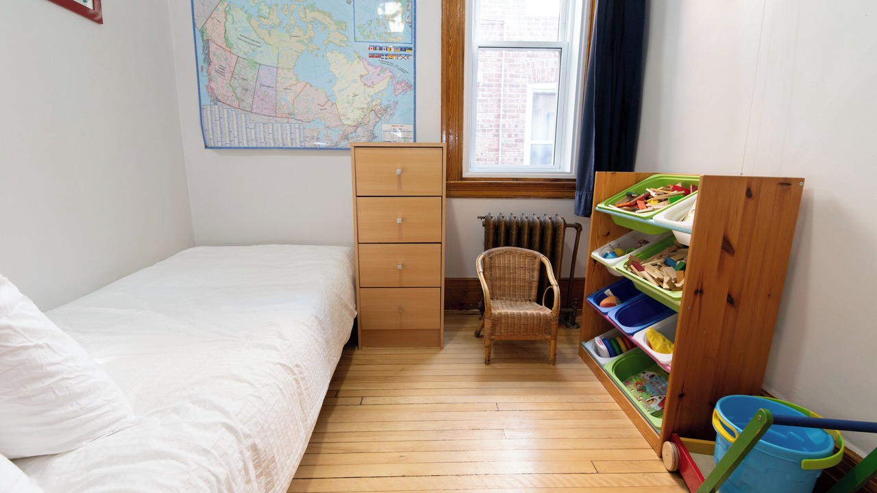 Photo of Bedroom in Cote-Des-Neiges—Notre-Dame-De-Grace