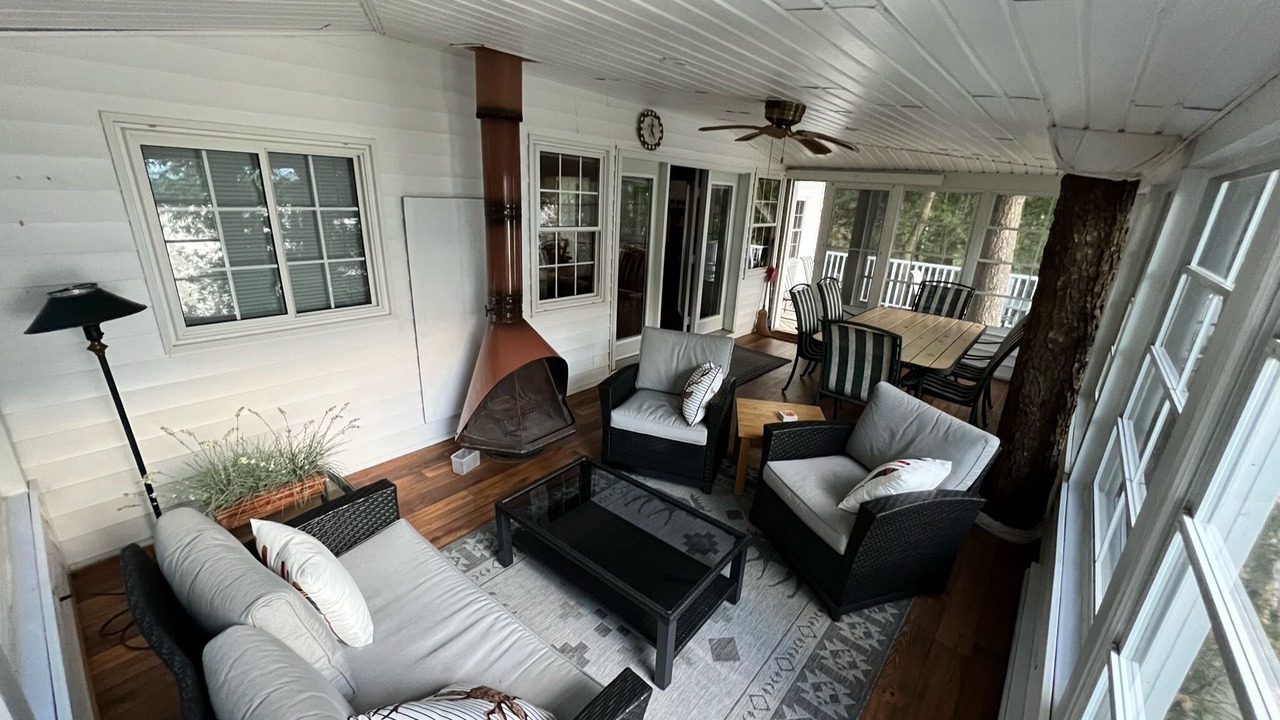 Photo of Livingroom in Burnt River