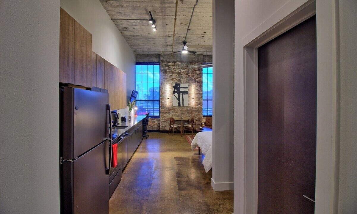 Photo of Bedroom in Midtown