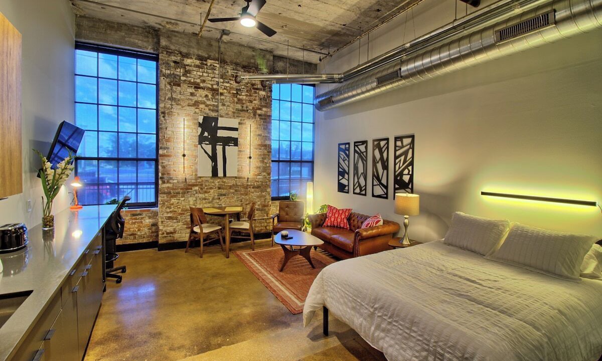 Photo of Bedroom in Midtown
