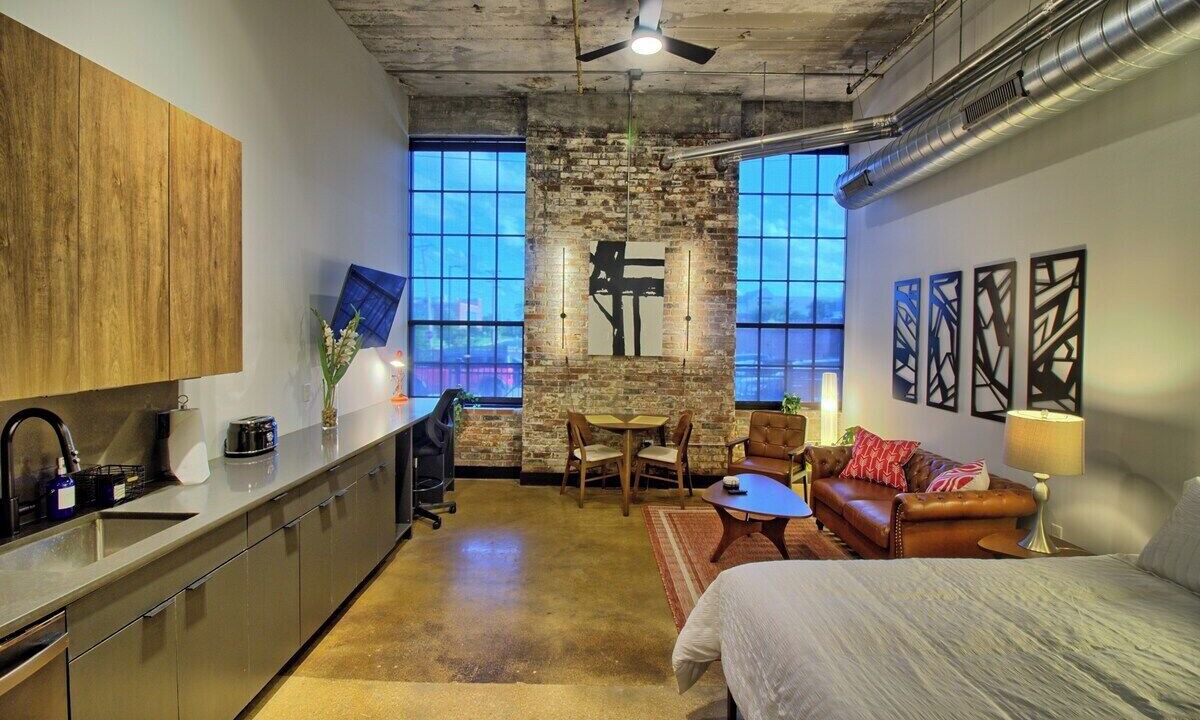 Photo of Bedroom in Midtown