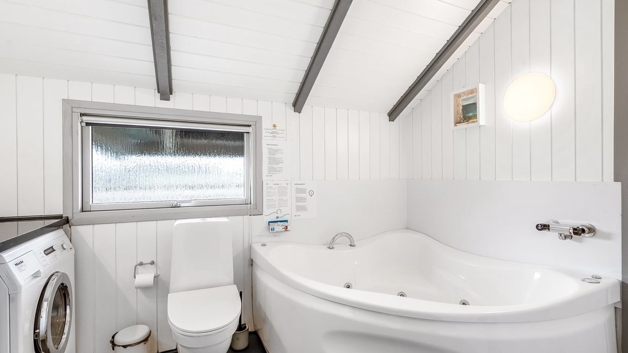 Photo of Bathroom in Haurvig
