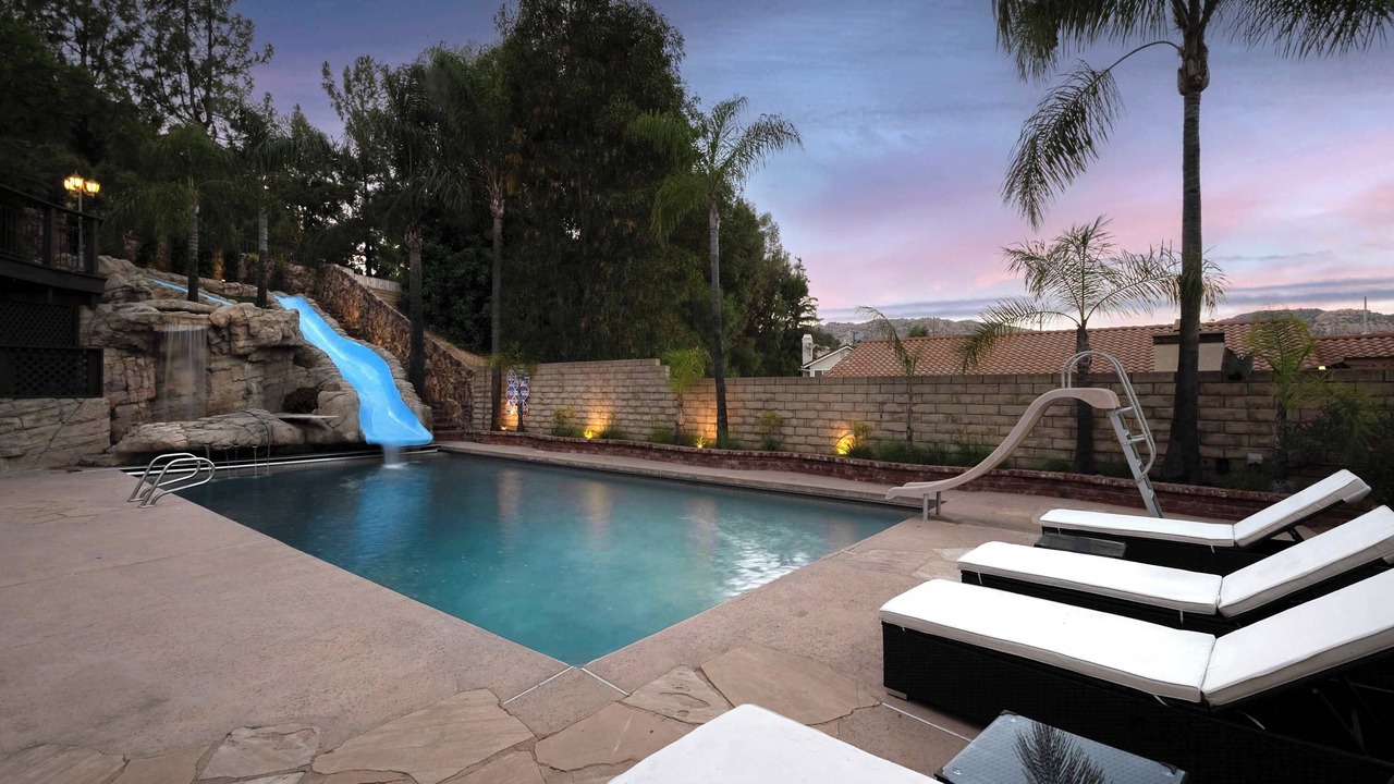 Photo of Outdoor in Canoga Park
