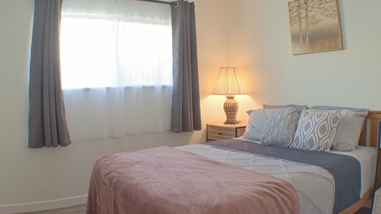 Photo of Bedroom in Nut Tree