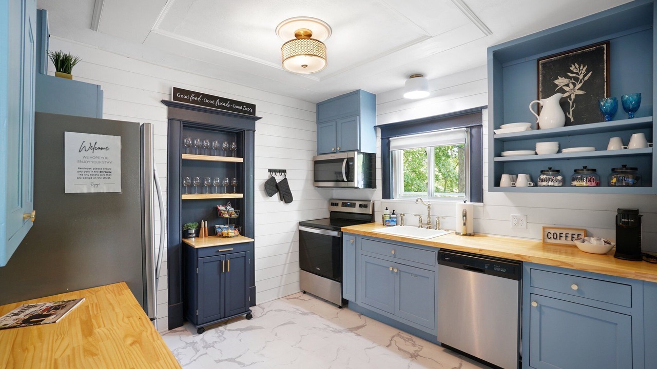 Photo of Kitchen in St. Charles Historic District