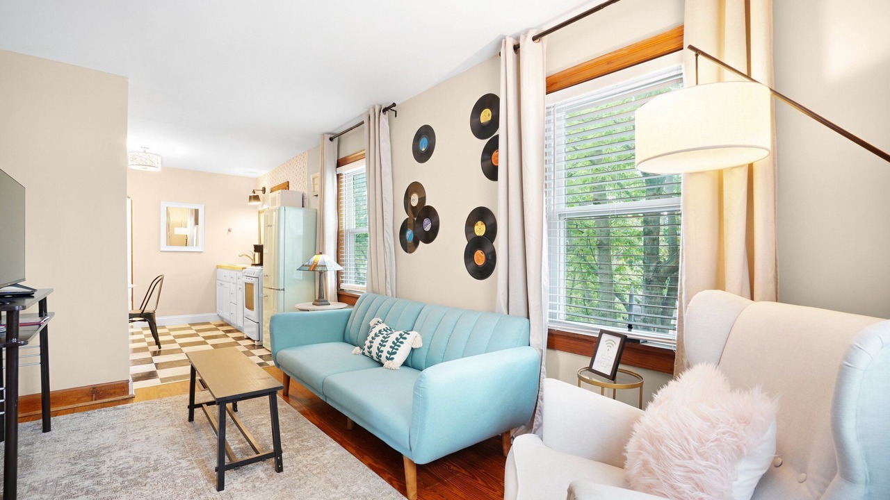 Photo of Livingroom in St. Charles Historic District