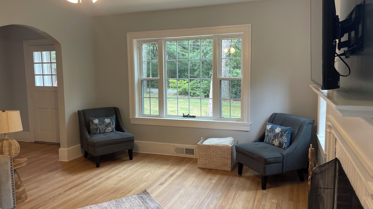 Photo of Livingroom in McCain
