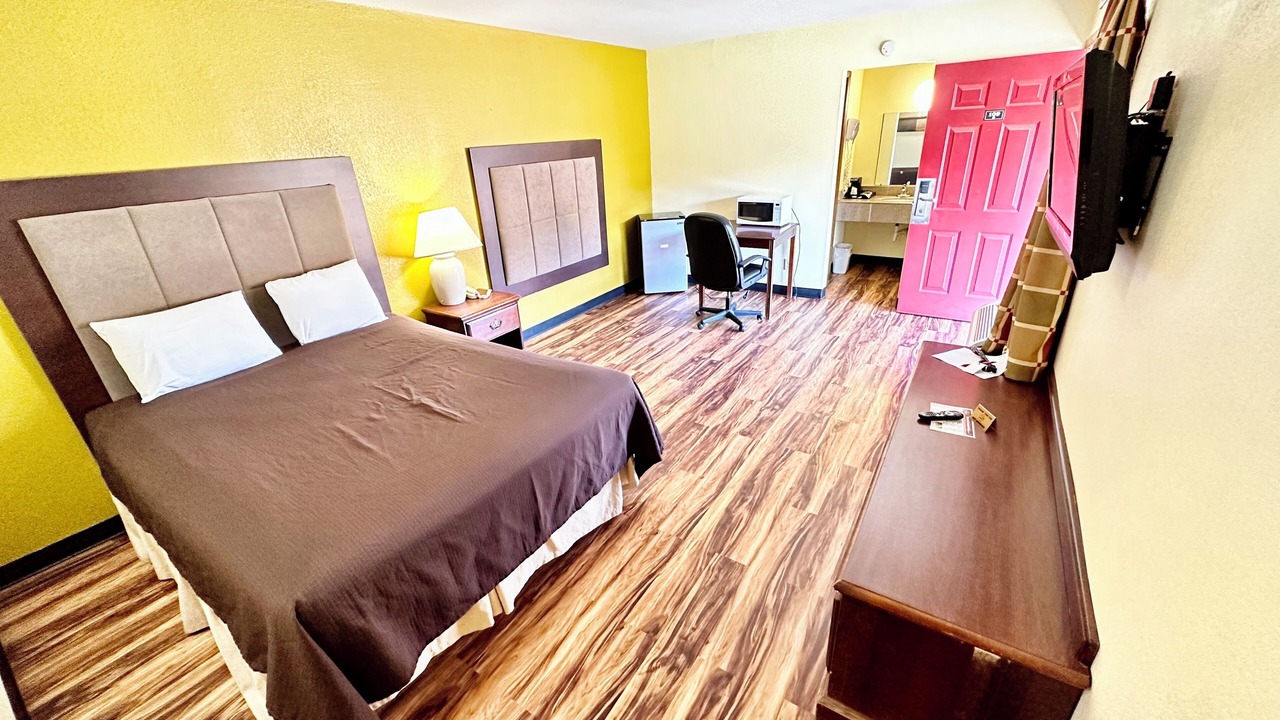 Photo of Bedroom in Iola