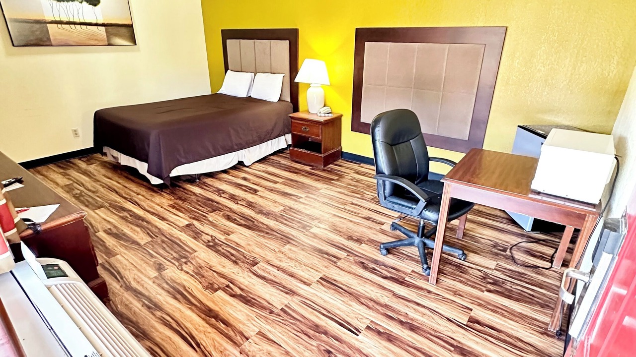 Photo of Bedroom in Iola