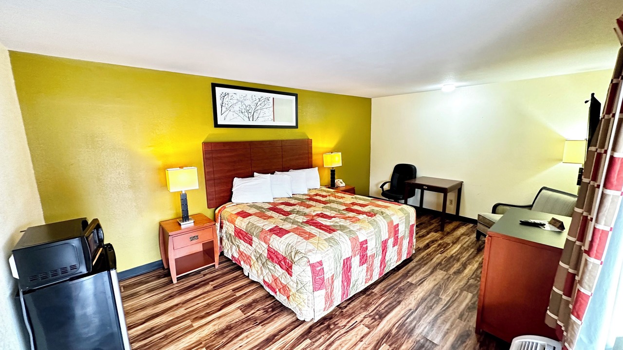 Photo of Bedroom in Iola