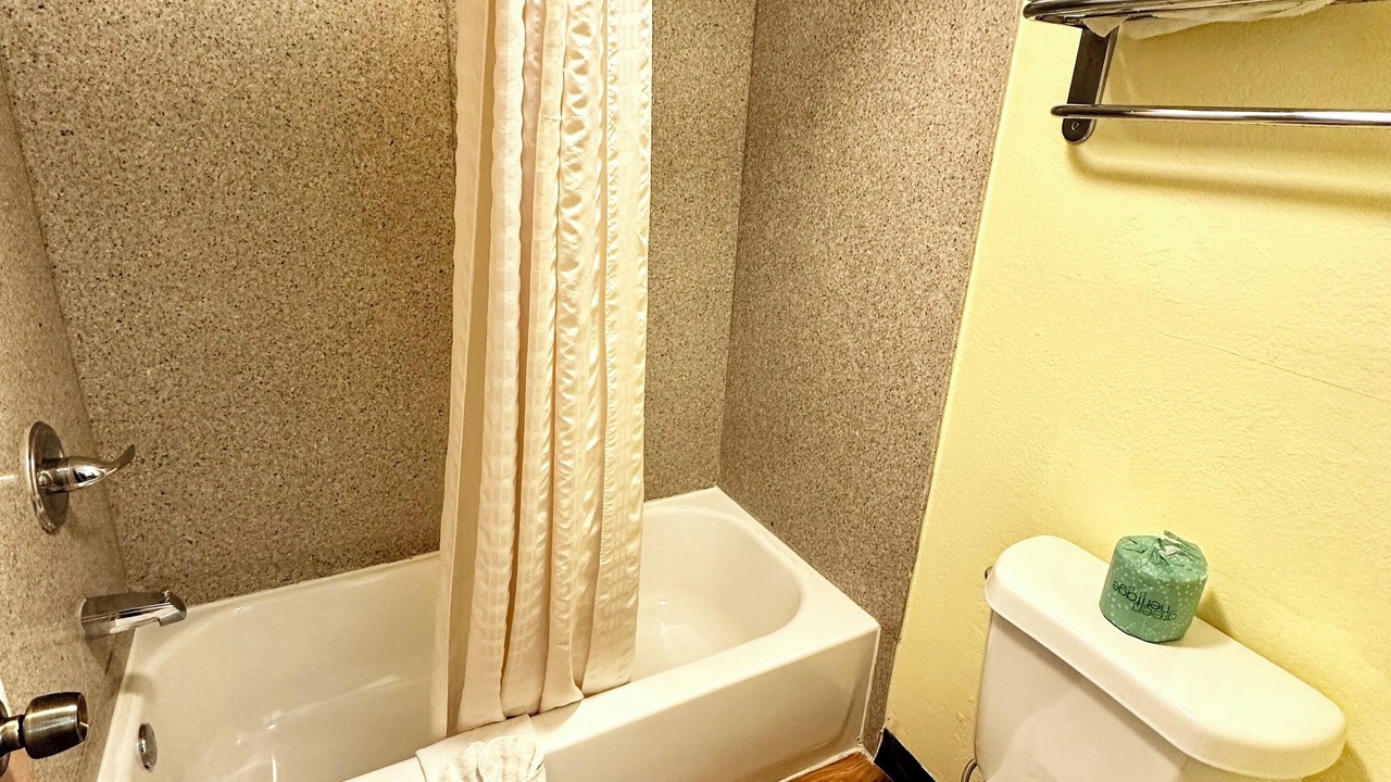 Photo of Bathroom in Iola