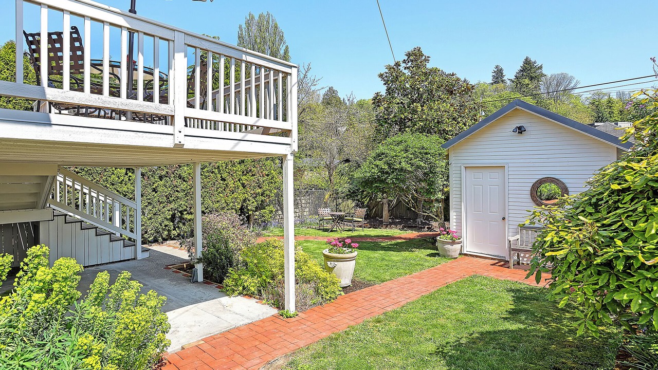 Photo of Patio Balcony in Washington Park
