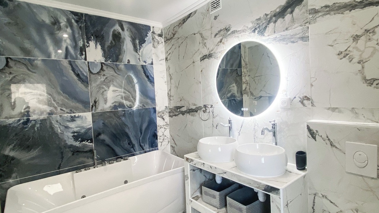 Photo of Bathroom in Villejuif