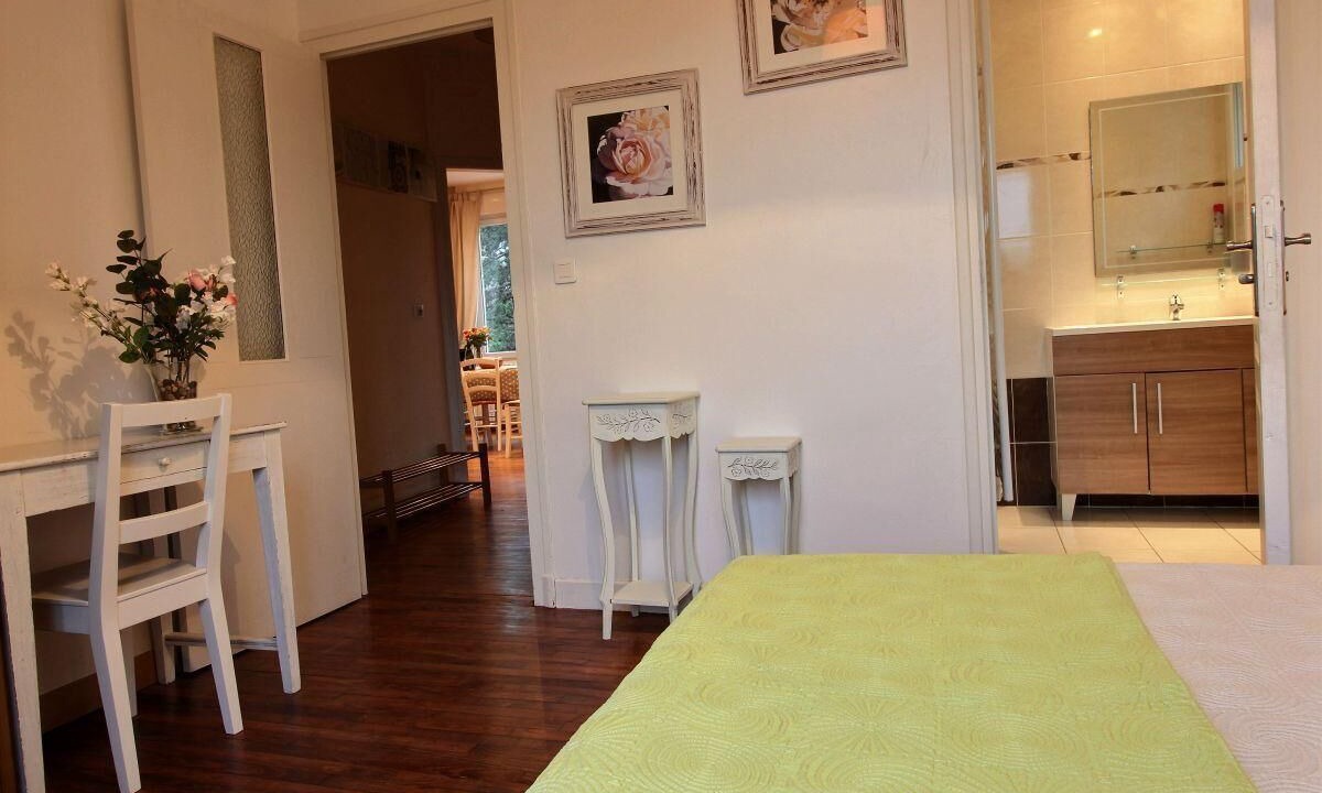 Photo of Bedroom in Sables-d'Or-les-Pins