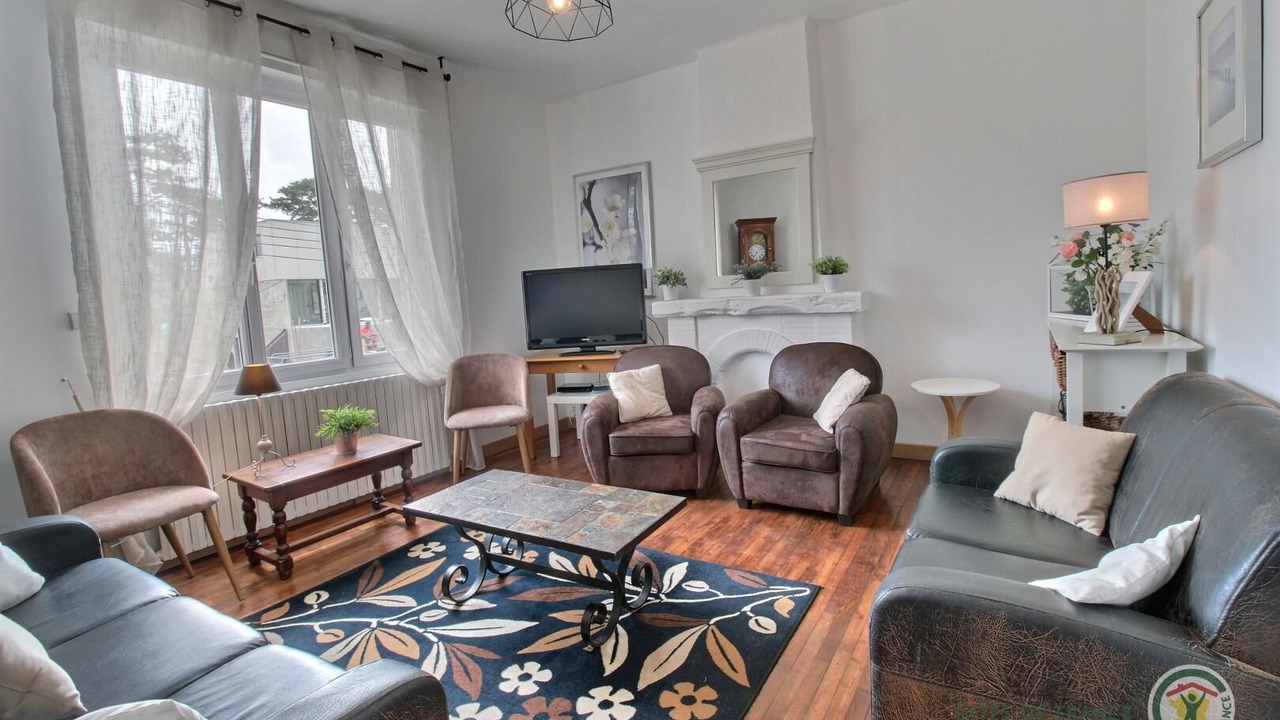 Photo of Livingroom in Sables-d'Or-les-Pins