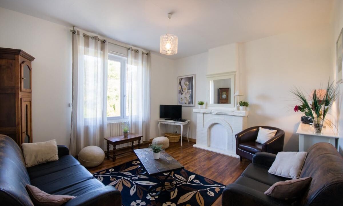 Photo of Livingroom in Sables-d'Or-les-Pins