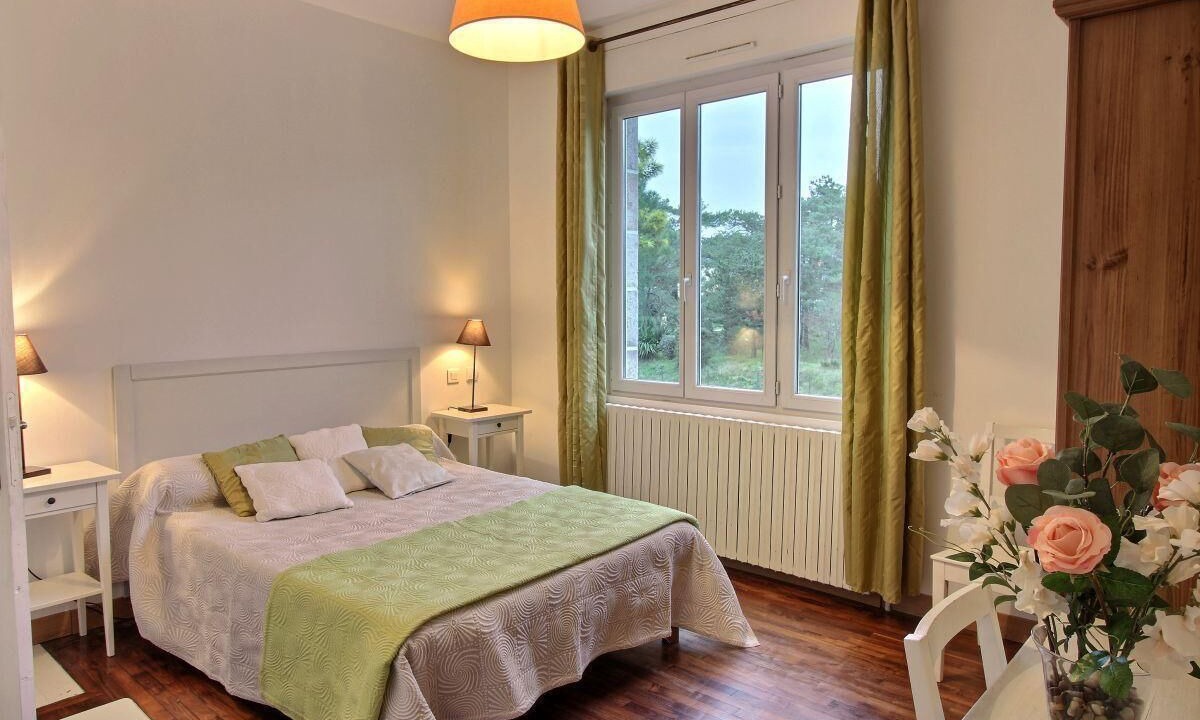 Photo of Bedroom in Sables-d'Or-les-Pins