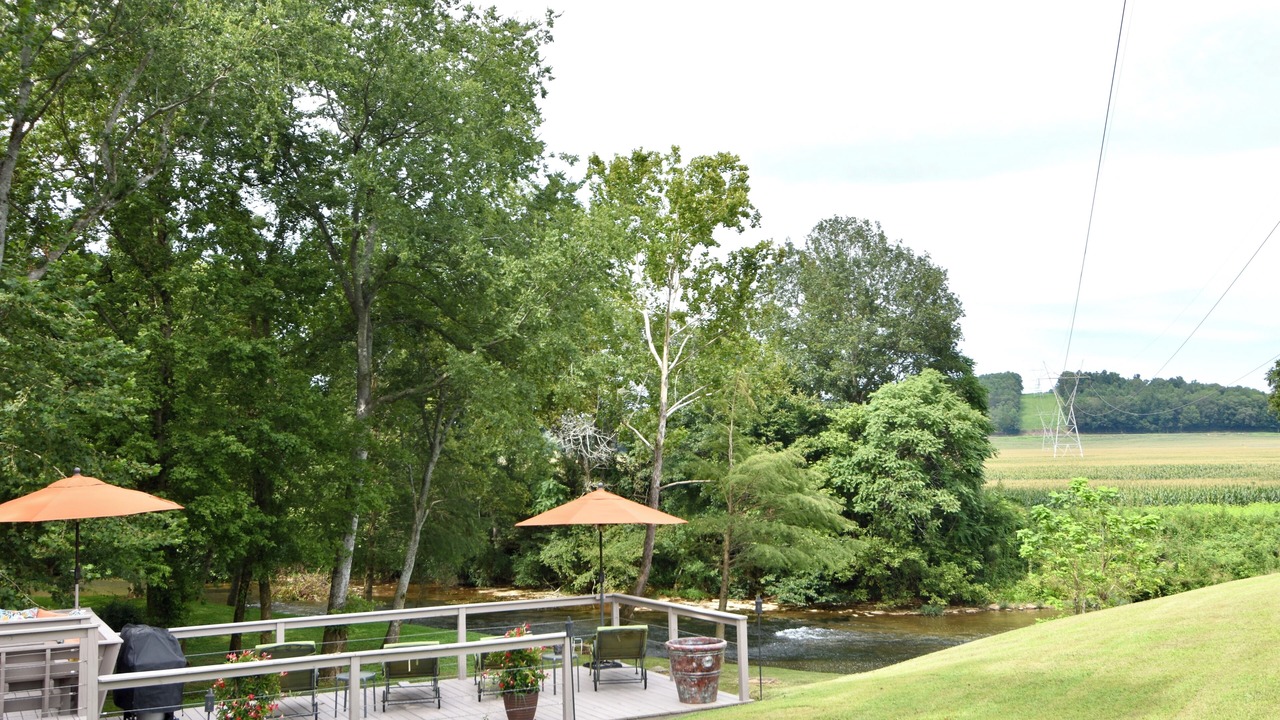Photo of Outdoor in Westpoint