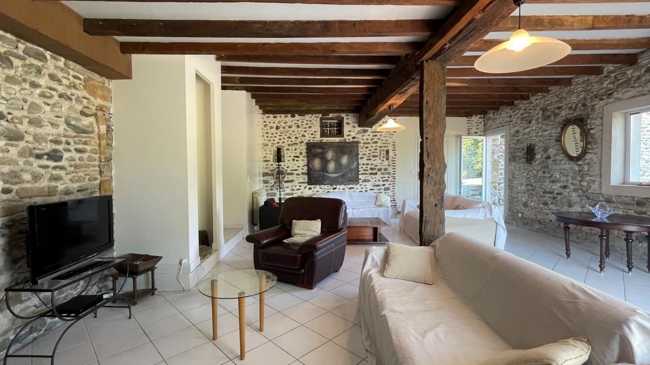 Photo of Livingroom in Susmiou