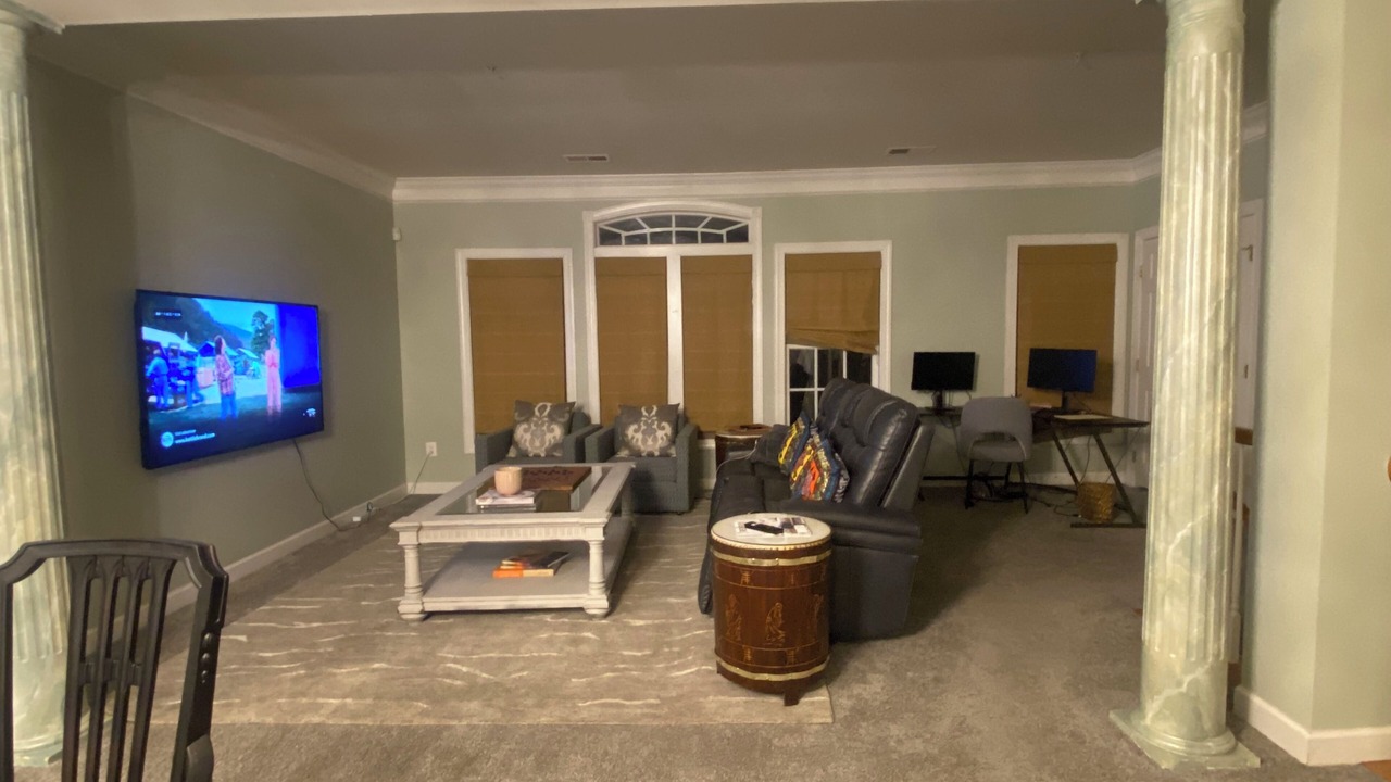 Photo of Livingroom in Urbana
