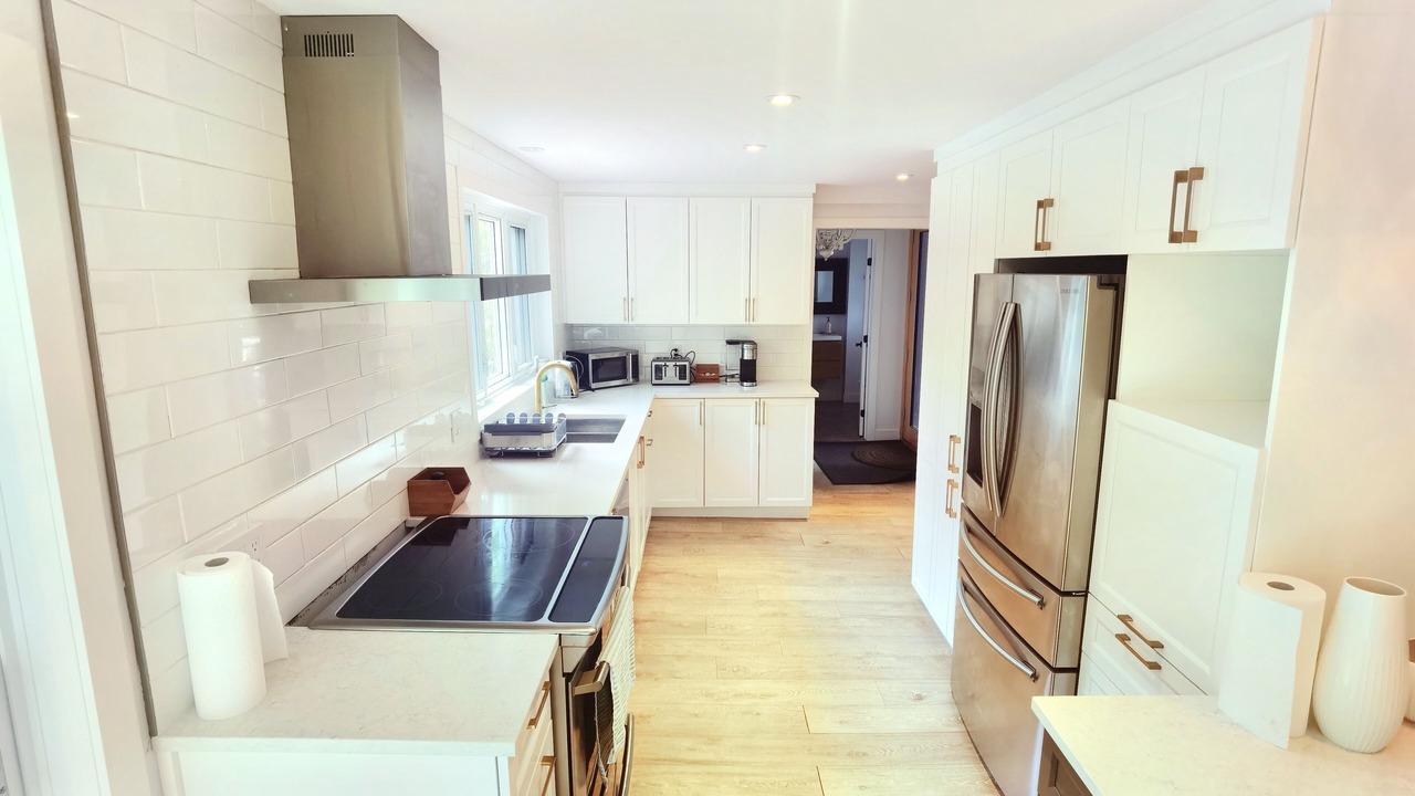 Photo of Kitchen in Lac-Brome