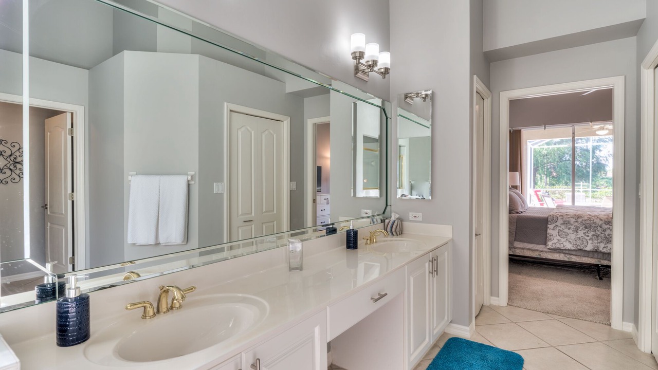 Photo of Bathroom in Stoneybrook