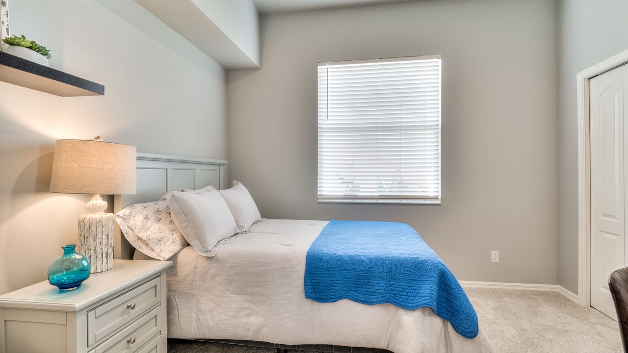 Photo of Bedroom in Stoneybrook