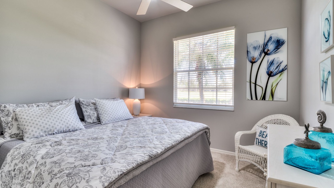 Photo of Bedroom in Stoneybrook
