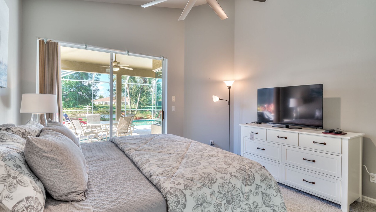 Photo of Bedroom in Stoneybrook