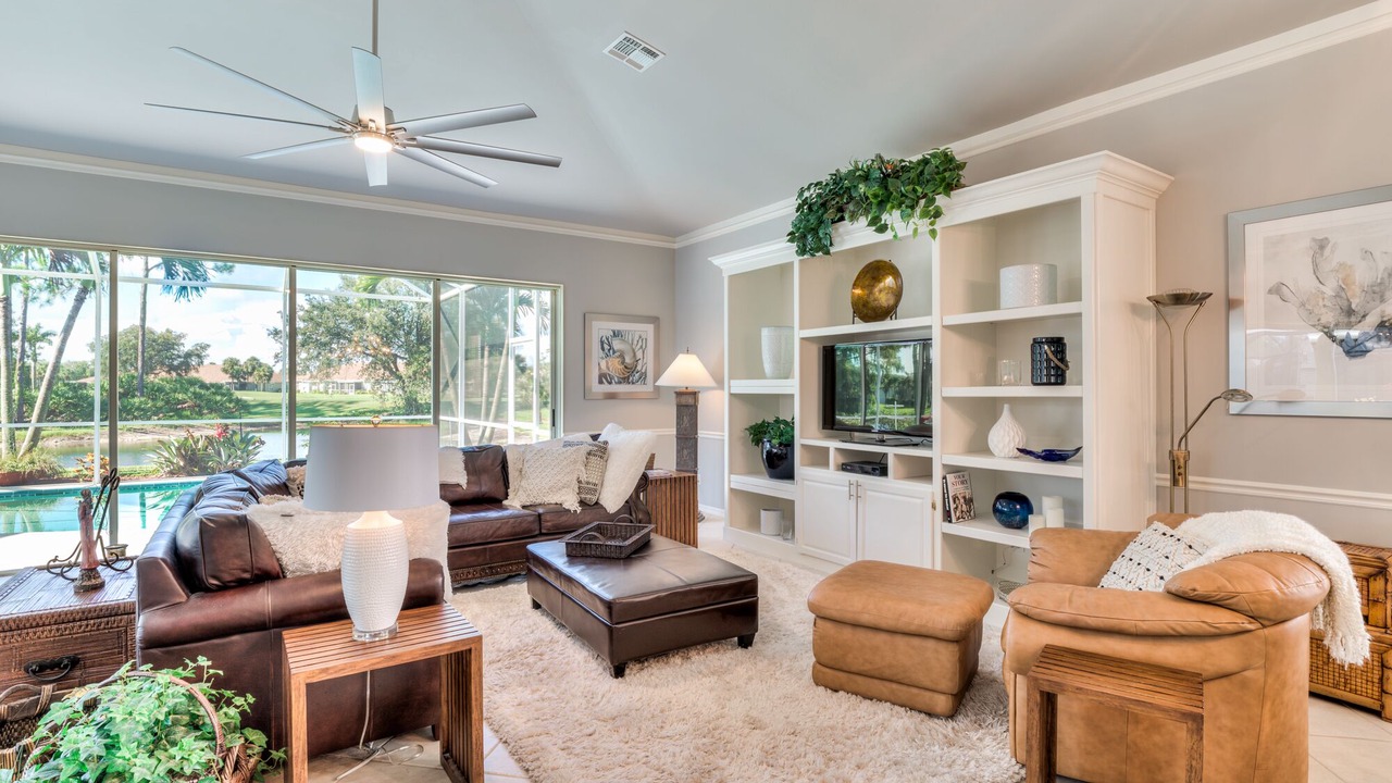 Photo of Livingroom in Stoneybrook