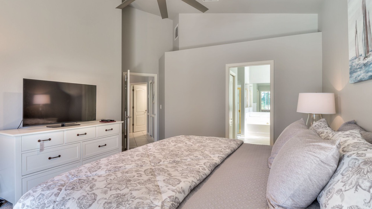 Photo of Bedroom in Stoneybrook