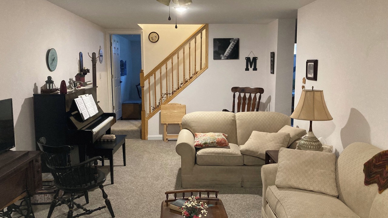 Photo of Livingroom in Bodines