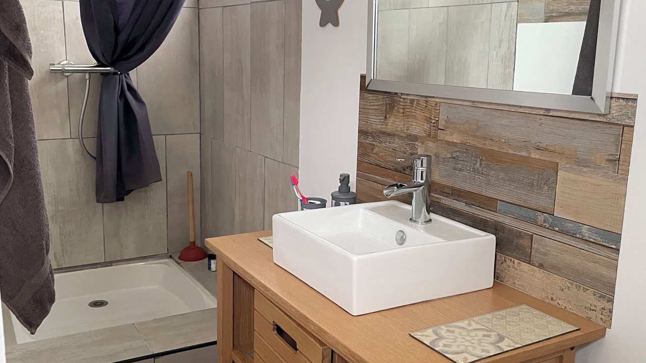 Photo of Bathroom in Marennes