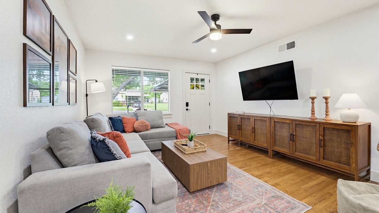 Photo of Livingroom in Decatur