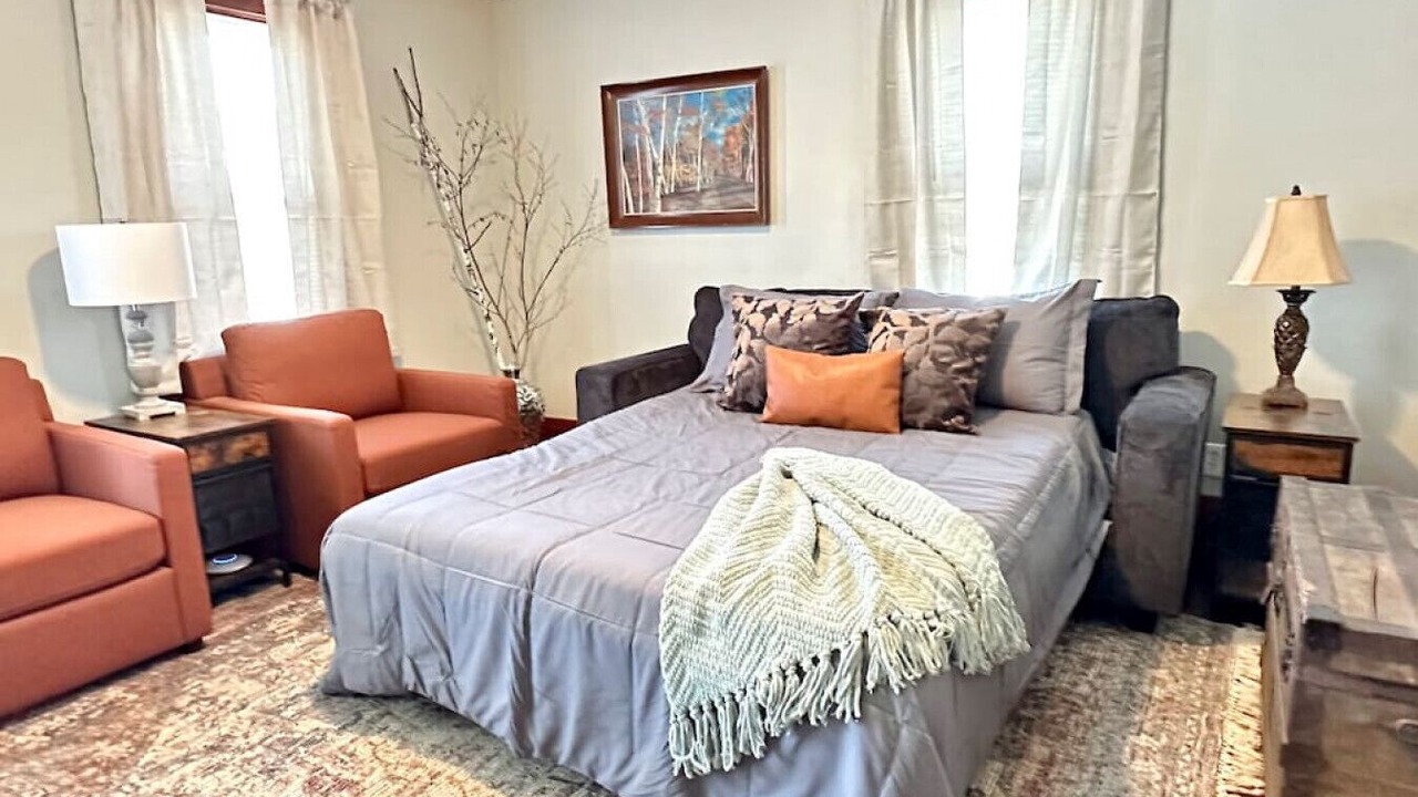 Photo of Bedroom in Upper Village