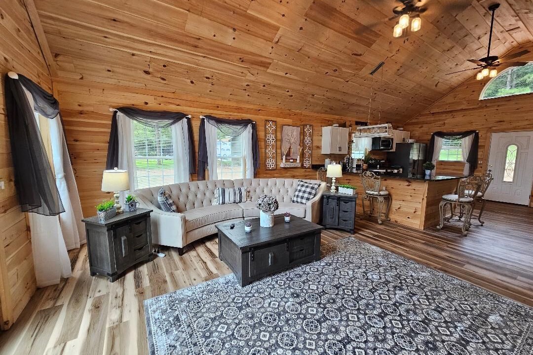 Photo of Livingroom in Tunnel Hill