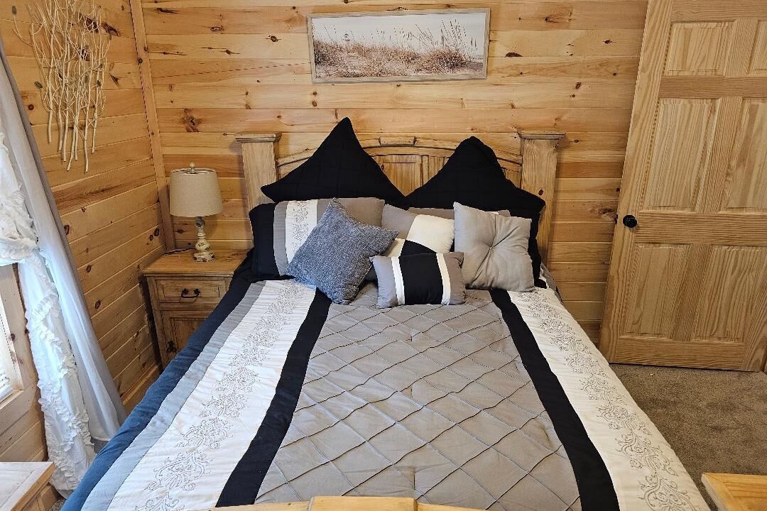 Photo of Bedroom in Tunnel Hill