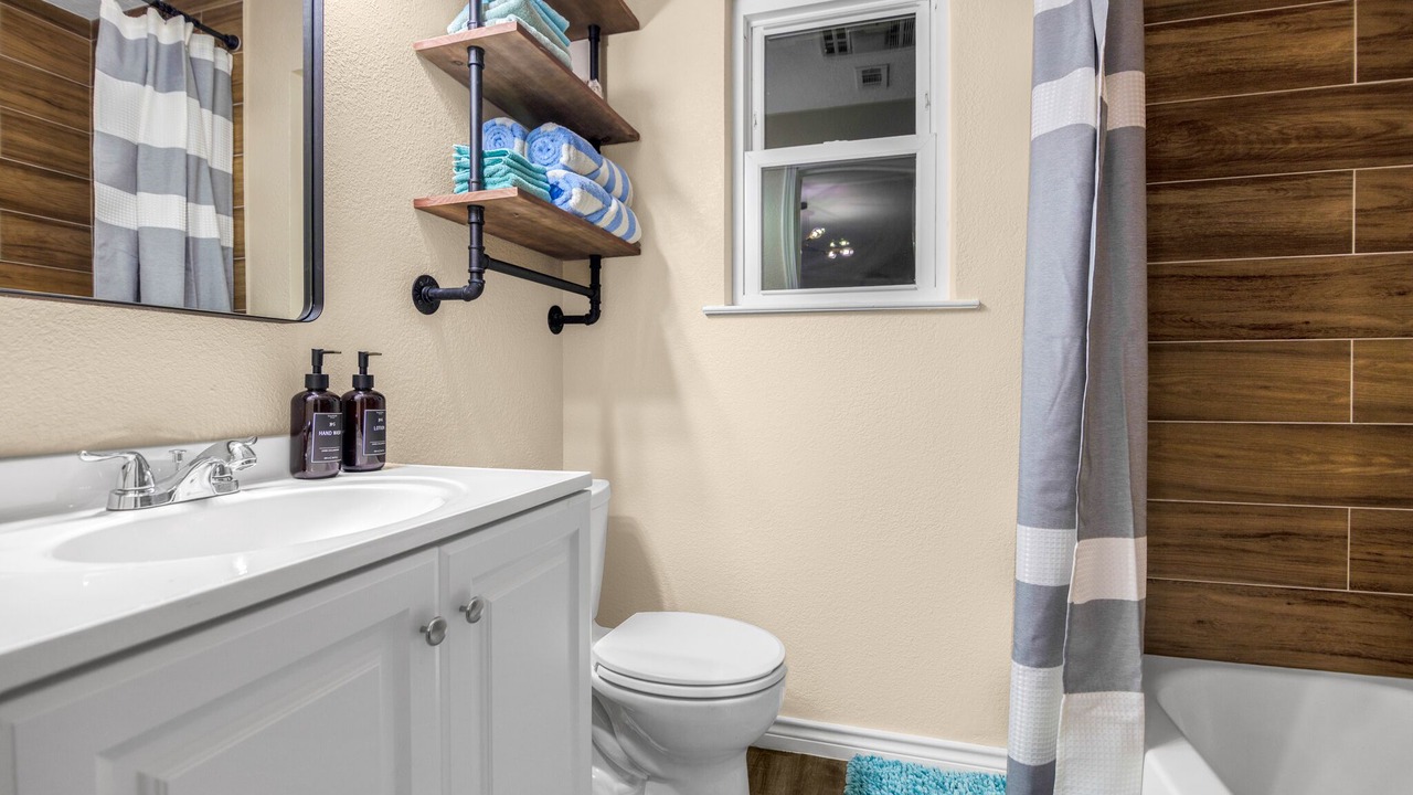 Photo of Bathroom in Dickinson
