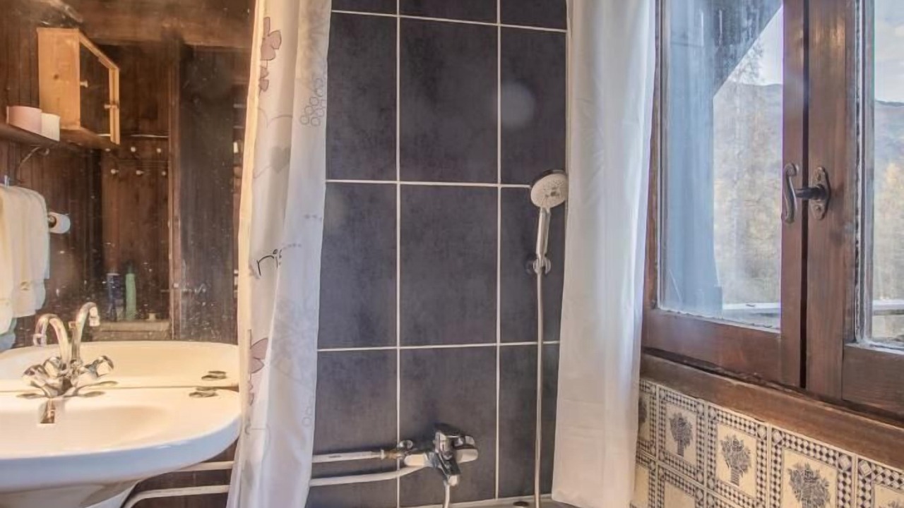 Photo of Bathroom in Les Bottieres