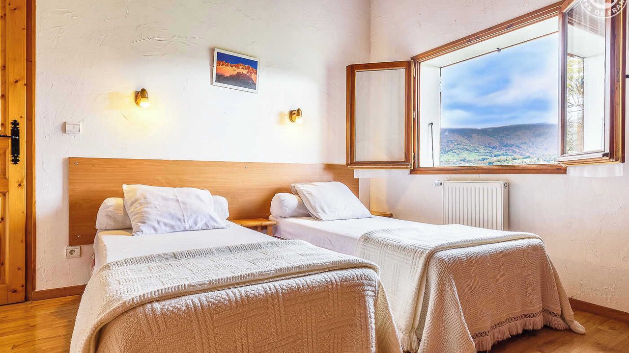 Photo of Bedroom in Epersy