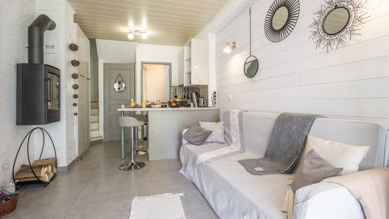 Photo of Livingroom in Brison-Saint-Innocent