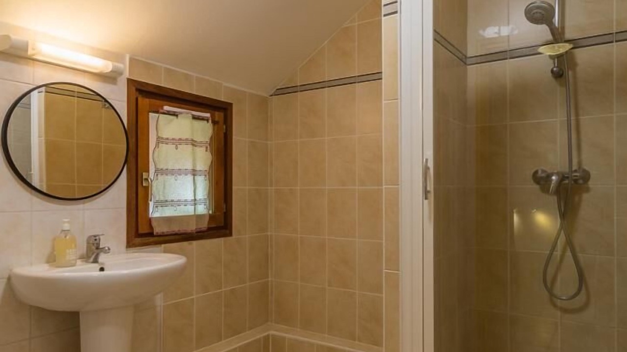 Photo of Bathroom in Ontex