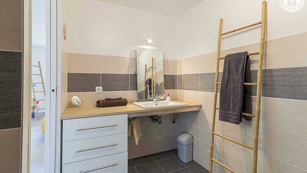 Photo of Bathroom in Nances