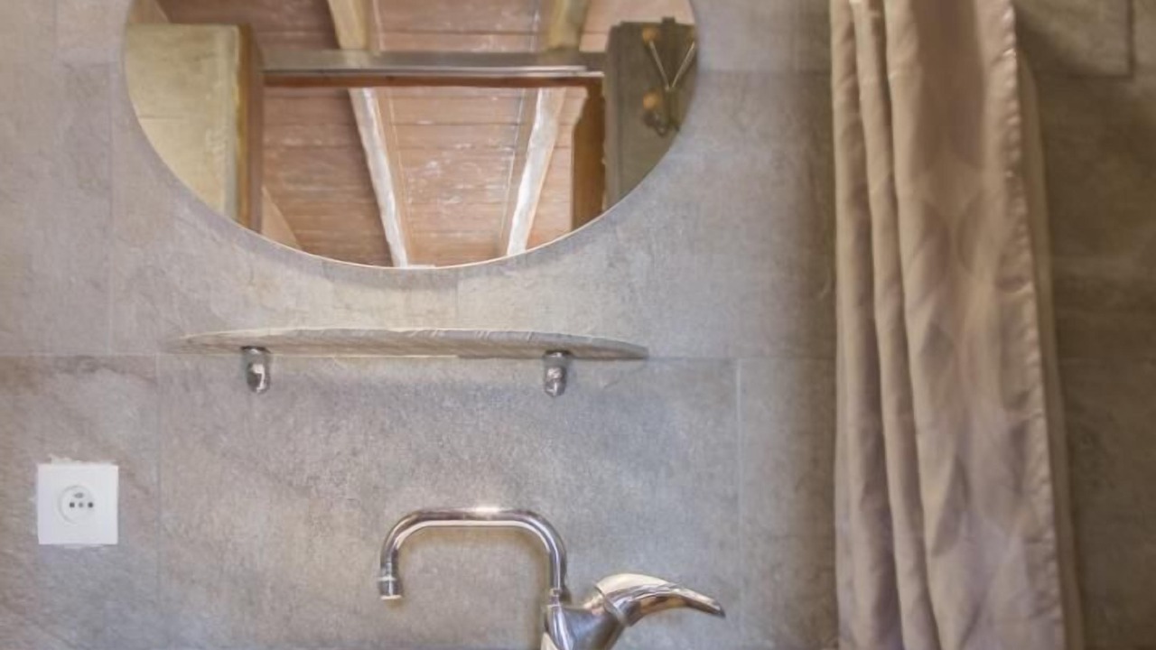 Photo of Bathroom in Novalaise