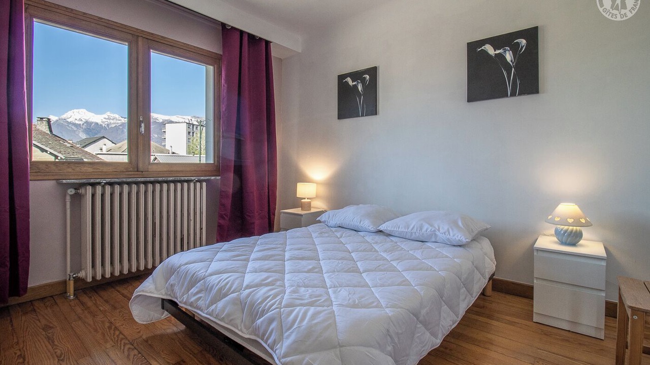 Photo of Bedroom in Albertville