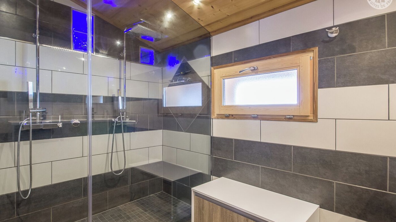 Photo of Bathroom in Flumet
