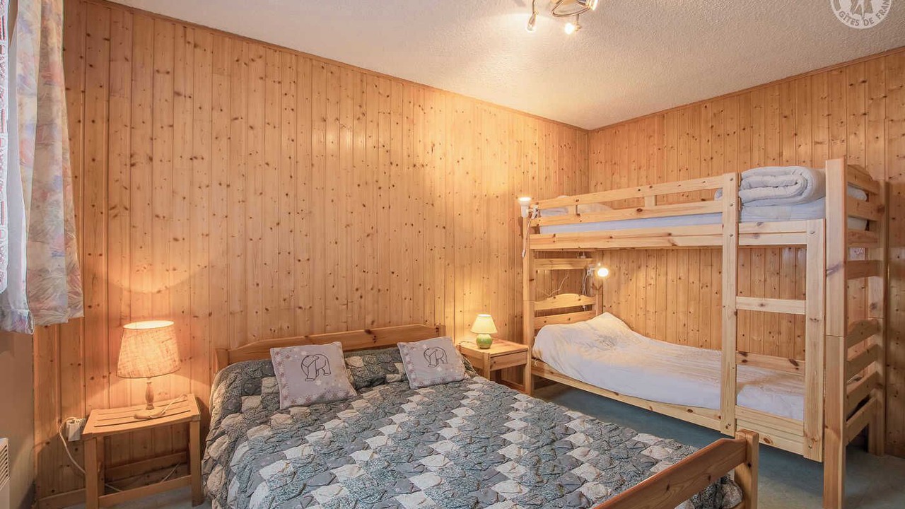 Photo of Bedroom in Albiez-le-Vieux