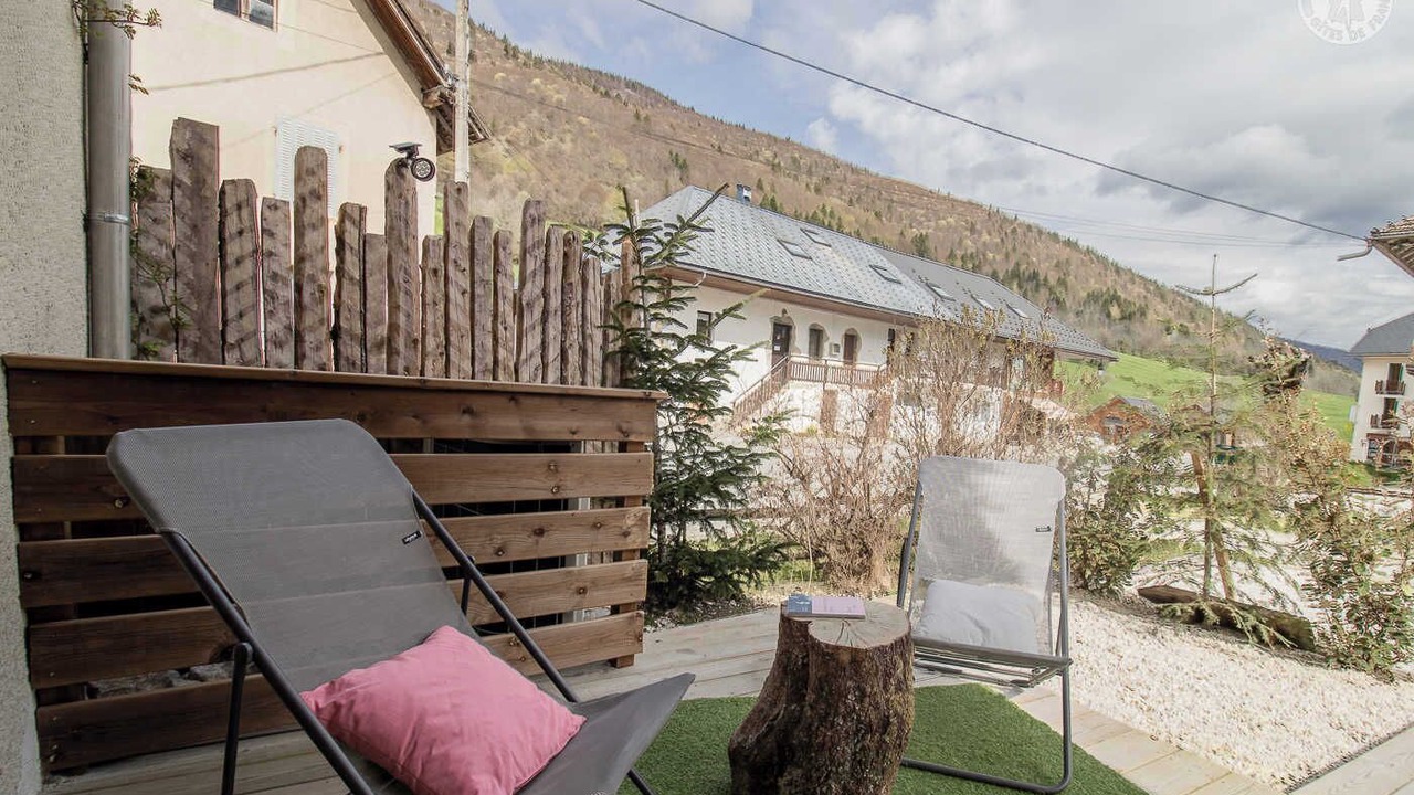 Photo of Patio Balcony in Aillon-le-Jerune