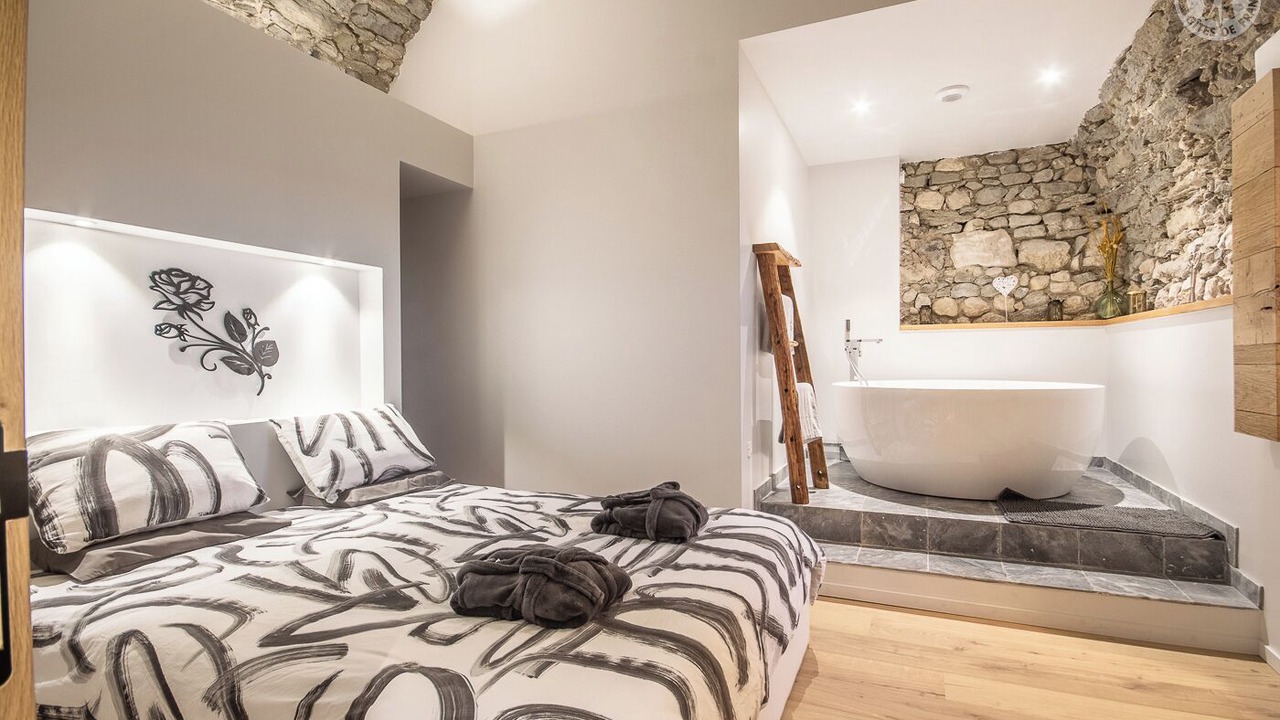 Photo of Bedroom in Saint-Beron