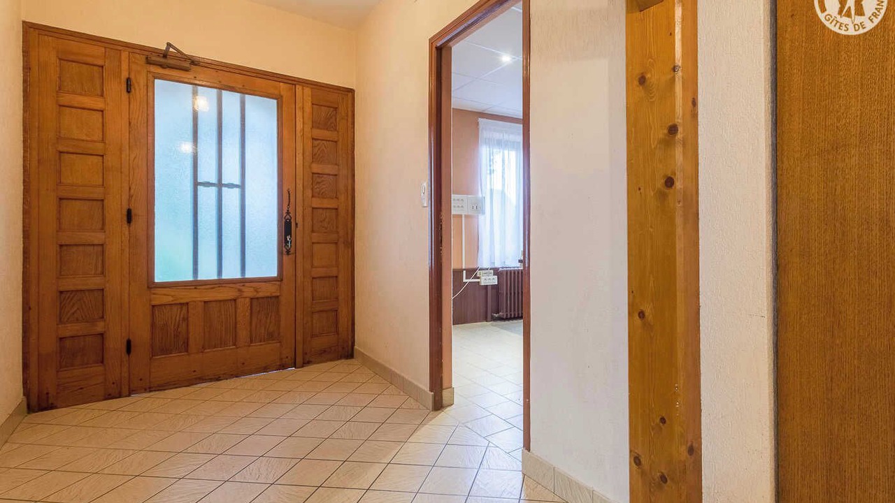 Photo of Others in Ayn